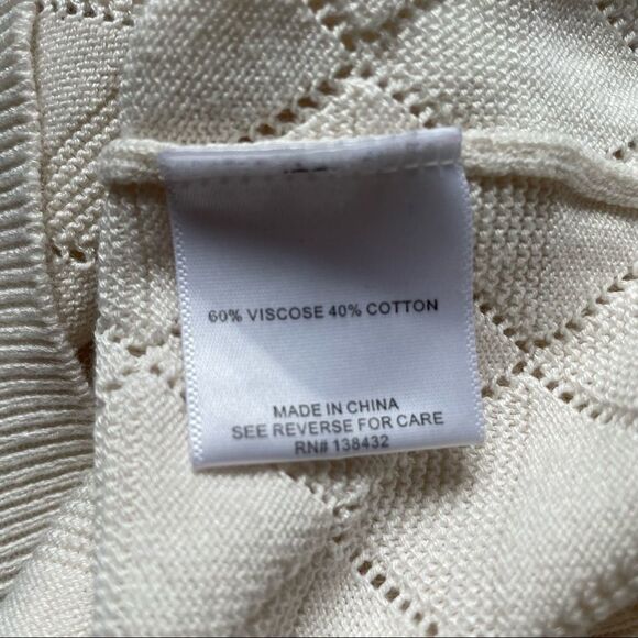 MODCLOTH Pointelle Short Sleeve Top Ivory Size Small - Picture 6 of 9